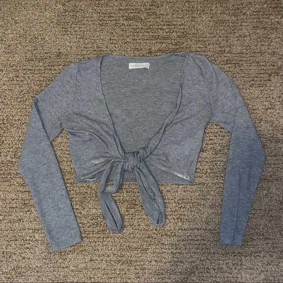 Abercrombie & Fitch Long Sleeve Crop Top - Picture 1 of 4